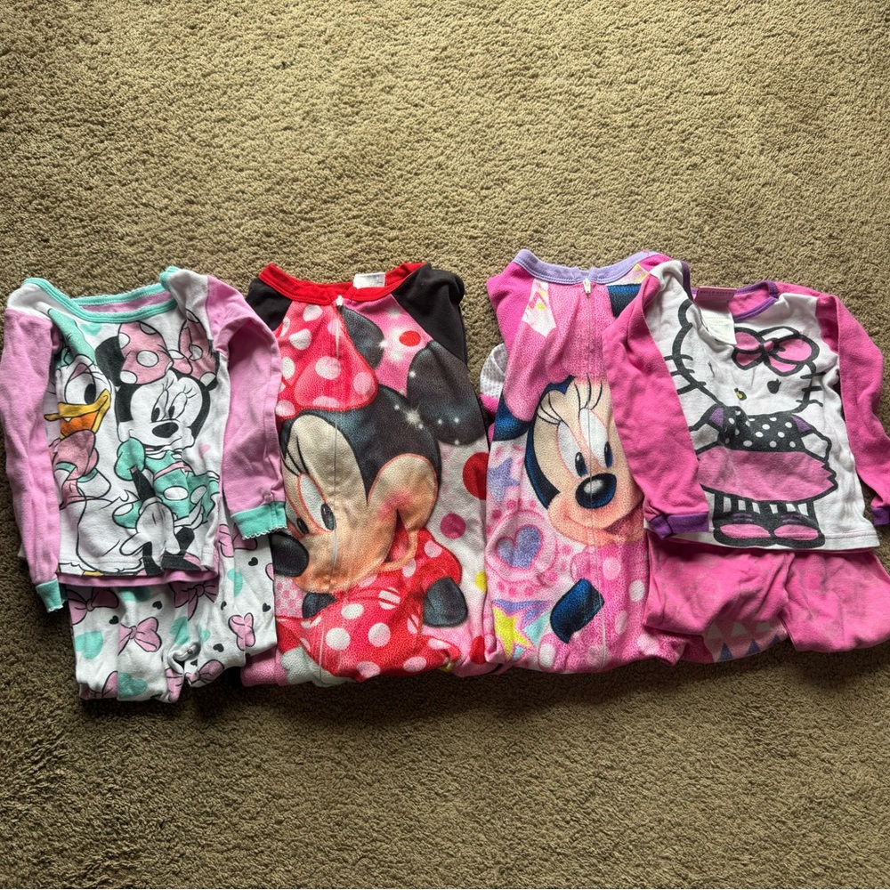 Girls Minnie, Daisy Duck &‎ Hello Kitty Bundle of 4 - Size 2T - Sleepers & PJs